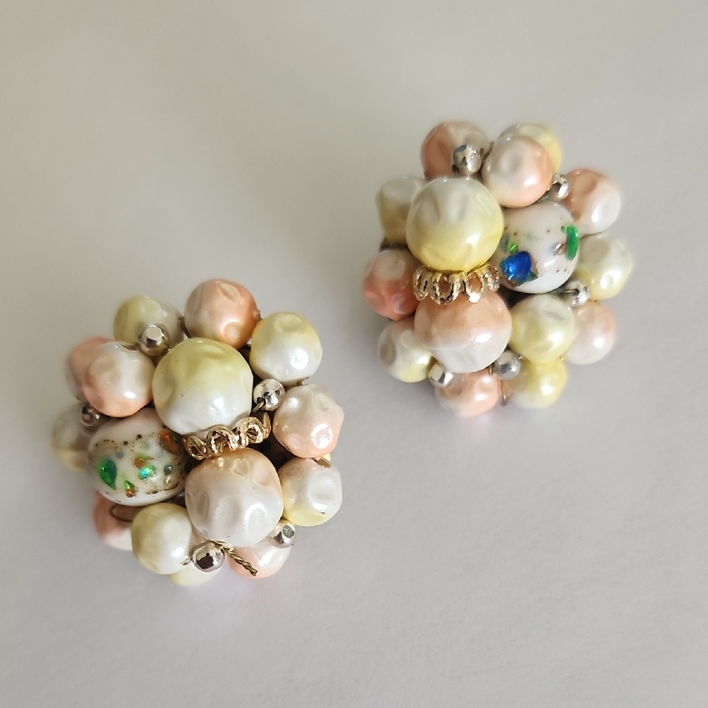 Vintage 1950s Elegant Multicolor Bead Cluster Earrings Made In Japan